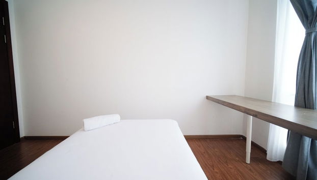 Minimalist And Restful 2Br At Grand Sungkono Lagoon Apartment - Foto 3, Habitación