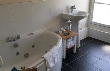 Historic Peel House Serviced Apartments - Photo 81