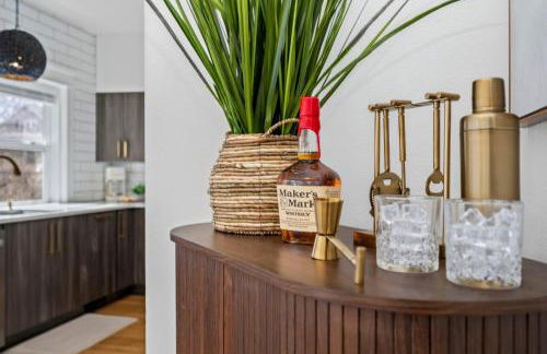 Campus Corner Retreat Two King Beds and Dog Friendly - Foto 12