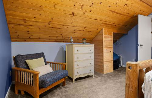 Whispering Pines - Cabin w hot tub - Foto 54