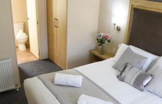 Rowan Lodge with Hot Tub - Foto 11