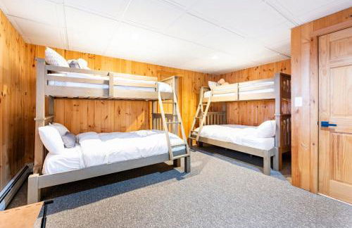 Mountain View Chalet Ski, Hot Tub, Firepit, Games - Foto 14