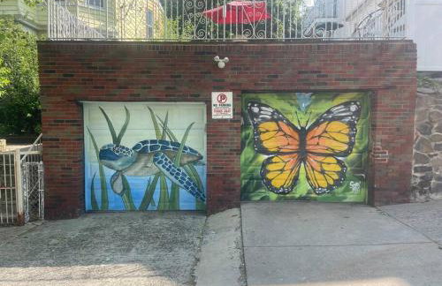 The Pearl-Lovely Victorian Home with Bed and Breakfast Energy - Foto 23