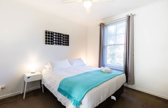 AMAL, 1BDR North Melbourne Apartment - Photo 4