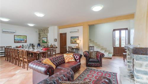Beautiful Home In Torchiara - Photo 3