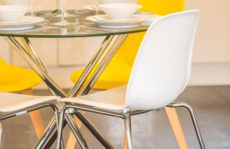 NEW Spacious Modern Townhouse Sleeps 12 Free Parking - Foto 16