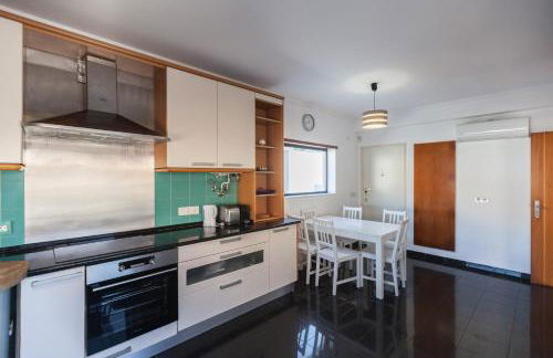 FLH Caparica Town House with Pool - Foto 12