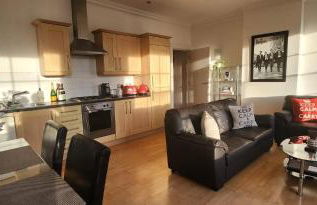 Elegant Apartment in Hamilton Square Free Parking - Foto 9