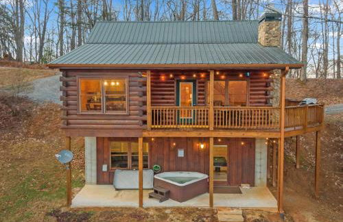 Rivendell - Stunning Views, Fireplace, Hot Tub, Billiards Table, Outdoor Fire Pit - Morganton, GA - Foto 5