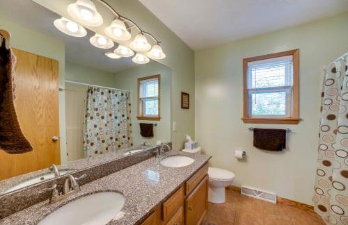 Walk to Beach, Lake Edinboro Views Camp Dickson - Foto 18