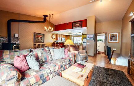 Forest Creek 28 Rustic Updated Condo - Photo 4