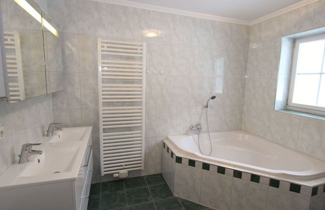 Mansion in Goldegg Near Ski Lift - Photo 20