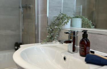 Spacious Bungalow in St Helens, 1-Min Drive to Carr Mill Bridge - Foto 57