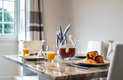Wilkinsons Home-Free parking, Perfect For Contractors & Weekend getaways, Near London City Airport & Excel - Foto 8