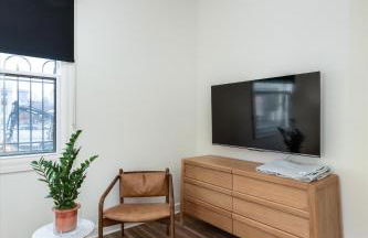 The Lumber Baron's Mansion: 2 King Suites, 2.5BA + Gym - Foto 36