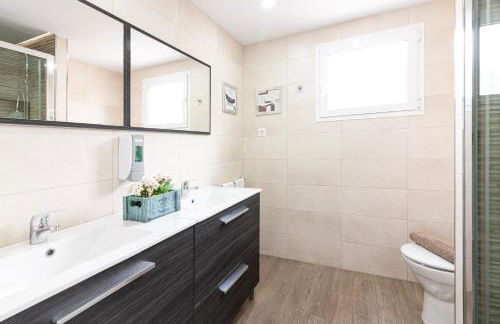 Malaga Center Flat Beach & Terrace - Photo 20