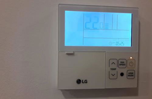 Periodista Luca de Tena, lujo y confort en pleno centro - Foto 20