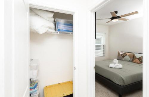 Entire House close to Disney - Foto 56