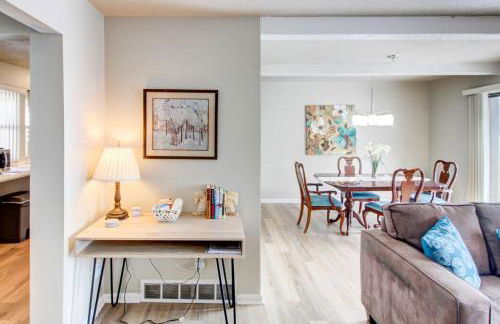 Pleasant Condo - 14 Mi to Dtwn Kansas City - Foto 7