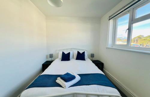 4-Bedroom House 5 mins to Beach & Parking - Foto 55