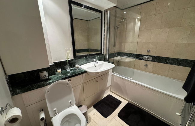 Luxury Apartment In London - Pool Spa & Gym - Foto 12