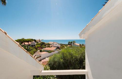 Marbella, Costabella - Beachfront Villa with Heated Pool - Photo 64