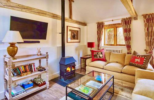 The Clock Tower & Dairy - Two x 2 Bed Barns with Indoor Pool - Photo 20