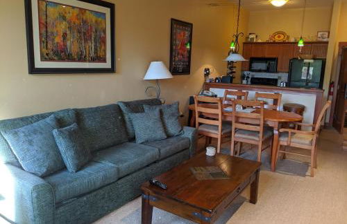 Stunning at Solitude, Steps from Chair Lift, East #103 - Foto 1