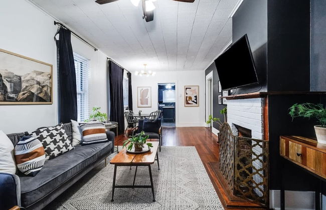 Spacious 4BR Retreat in the Heart of Lafayette - Foto 1