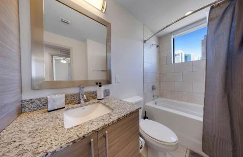 Prestige Living in DTWN 3 Min From Las Olas - Photo 32