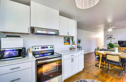 Newry Retreat in Converted Church with Shared Patio! - Foto 10