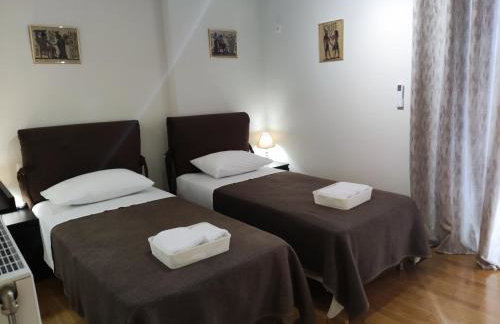 A&J Apartments or Rooms athens airport - Foto 20