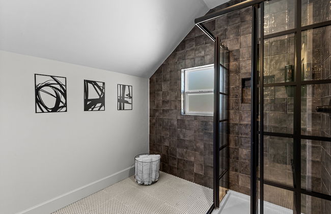 Wine Country Getaway | JZ Vacation Rentals - Photo 16