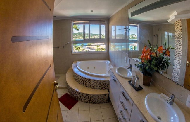 Maravilhosa Mansão em Frente à Praia - Foto 16