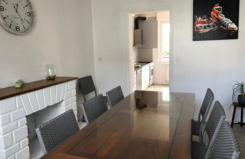 Gîte Manava - grande maison avec jardin en centre ville - Foto 13