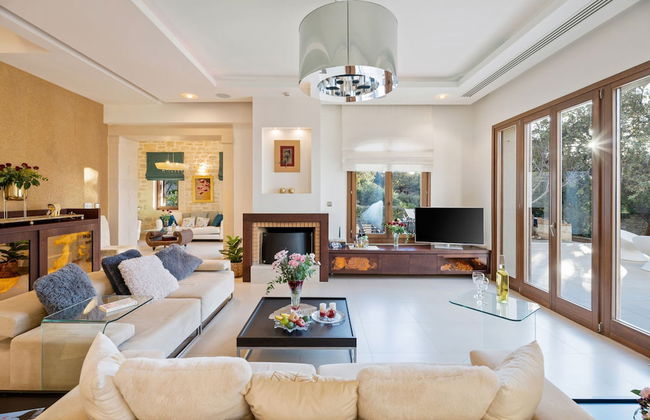 Luxurious Villa Liandri 600 m Resort - Foto 17