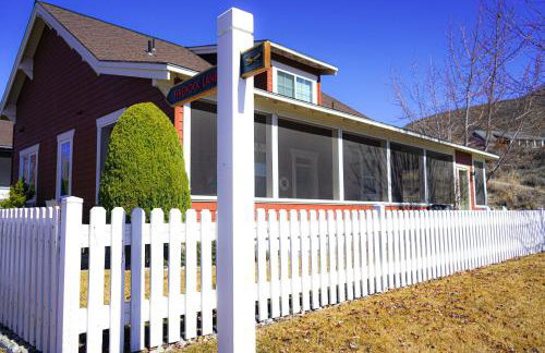 Oasis Cottage- Waterfront experience without the expensive fee! - Foto 35