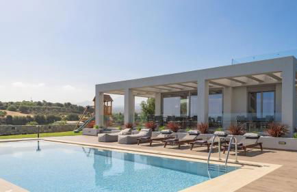 Agrielia Villas, featuring Heated Spa Whirlpool, By ThinkVilla - Photo 2