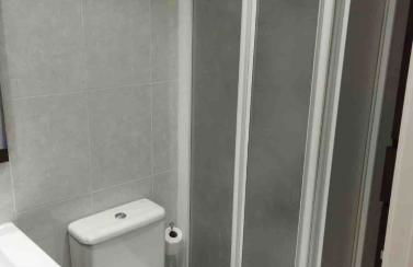 Habitación en apartamento compartido , especial oferts para autoescuela - Foto 16