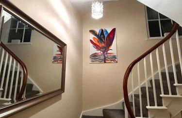 Beautiful Grade 2 Home in centre of Newcastle-St James Park FREE CITY PARKING - Foto 45