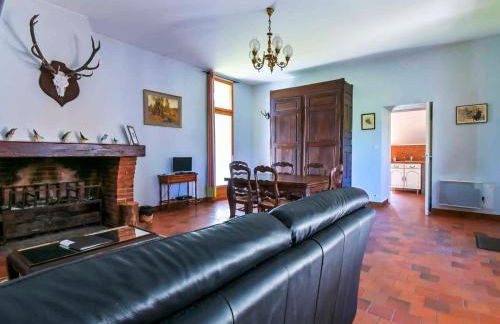 La Breteche-Le château et les dépendances - Photo 39