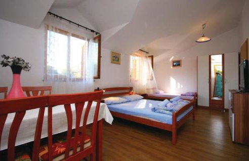 Studio Apartments Izabela - Photo 9