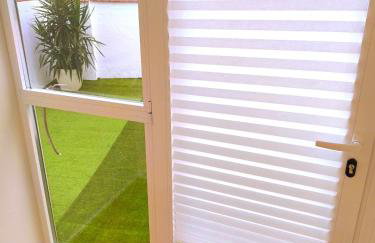 Modern Apartment with Terrace near the Center - Photo 10