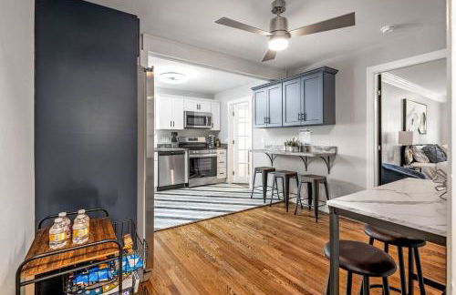 Fenced Yard, Swing Set Pawfect for Family and Dogs! - Foto 28