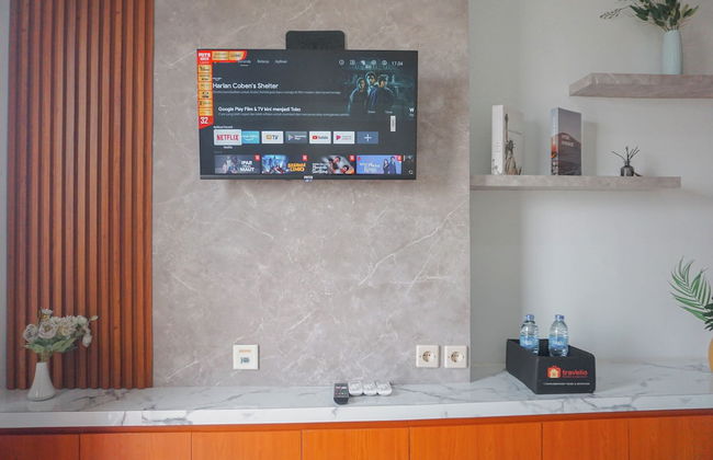 Good Choice 2BR at Patraland Urbano Apartment - Photo 16