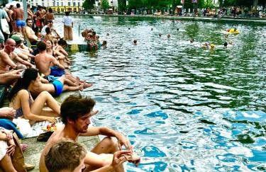 Paris, au bord du Canal Saint Martin - Foto 14