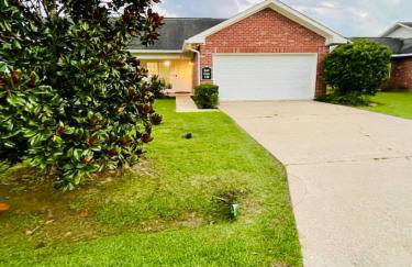 Eastgate 14B Stylish Townhouse 5 min to downtown Hammond - Foto 65
