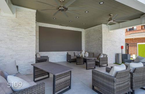 5th Quarter at Watercress- 0 9 Miles to UA- 2 BR 2 BA- Riverfront - Foto 47