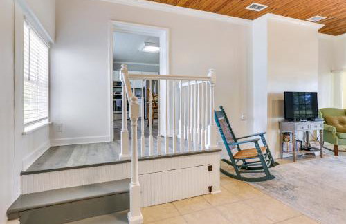 2 Mi to Mashes Sands Beach Quiet Home with Dock! - Foto 6