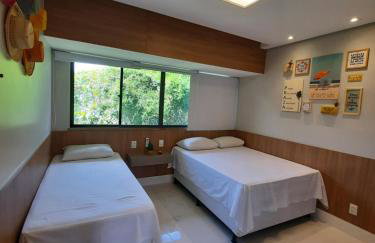 Guarajuba Summer Flat Melhor localização de Guarajuba e melhores Flats Beira Mar de Guarajuba Dispomos de 4 flats decorados no mesmo condomínio Aqui você não precisa de carro para nada Faça tudo à pé - Foto 15